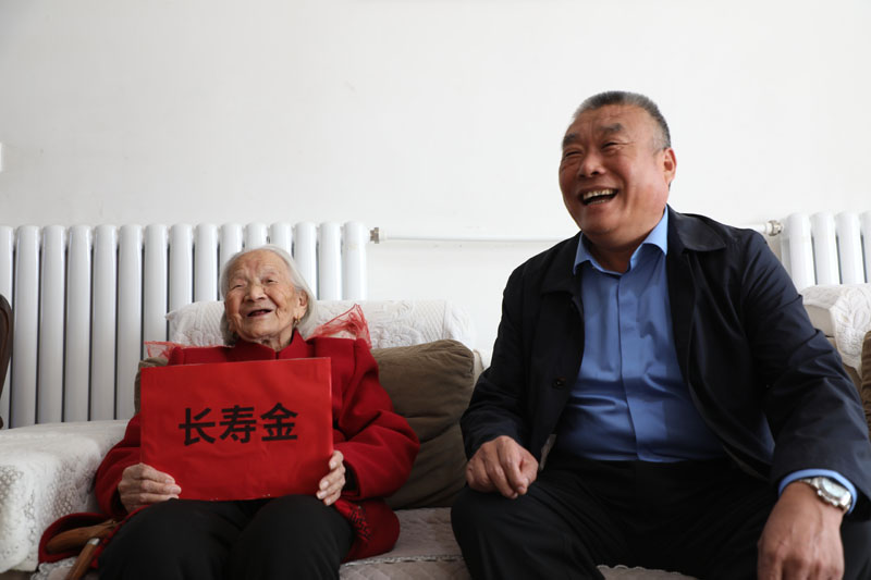 “硬核”敬老，临沂南村社区荣获2022年全国示范性老年友好型社区